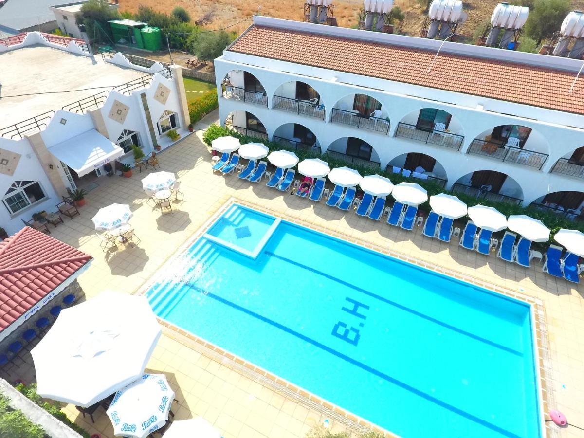 Bare Hill Holiday Apartments Krini Extérieur photo