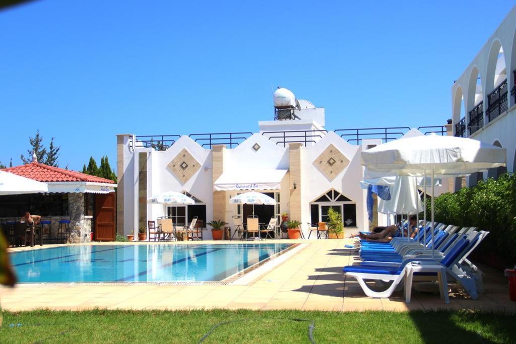 Bare Hill Holiday Apartments Krini Extérieur photo