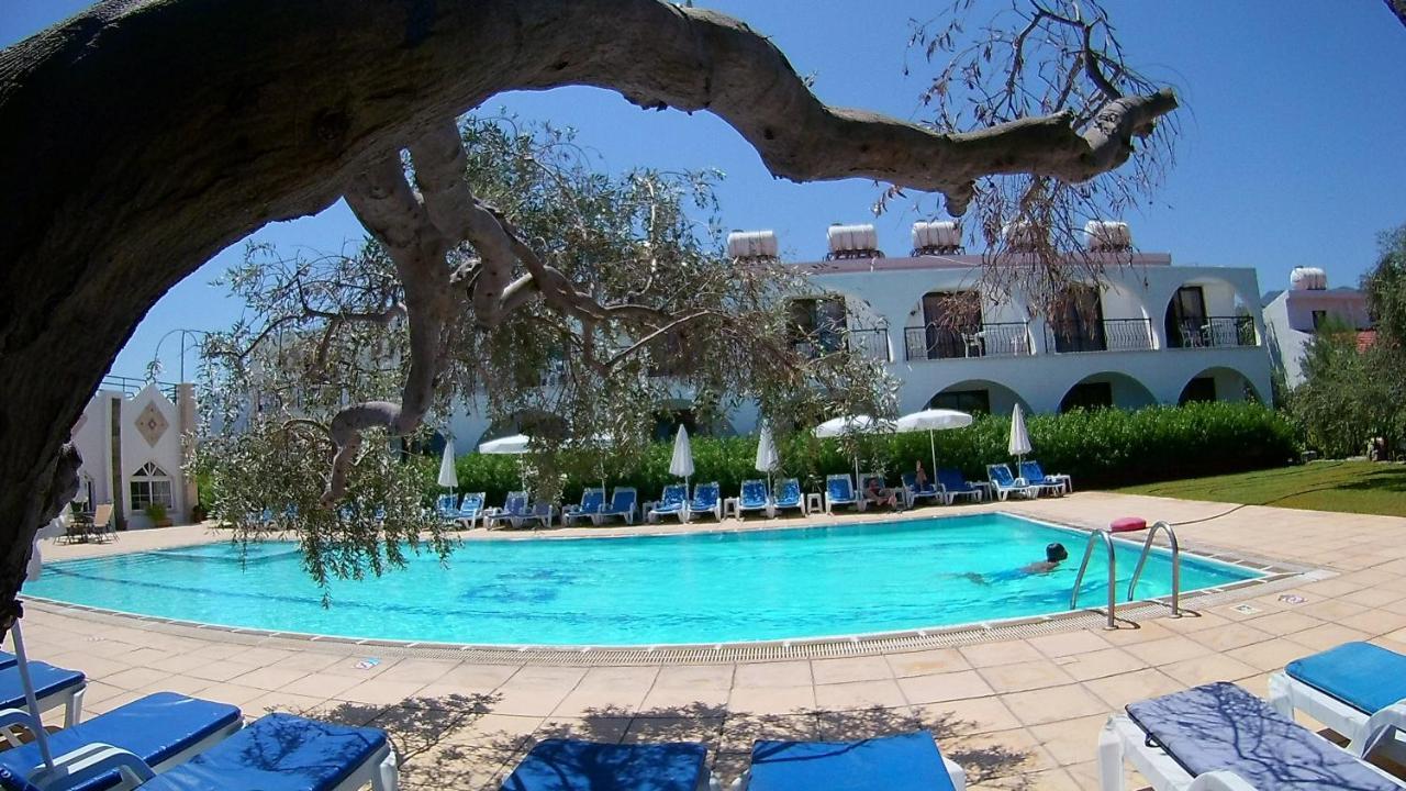 Bare Hill Holiday Apartments Krini Extérieur photo