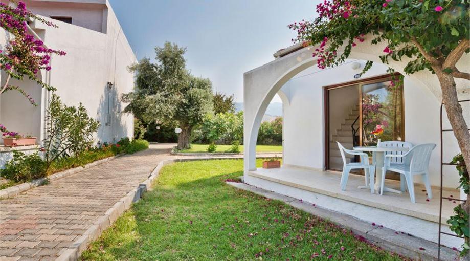 Bare Hill Holiday Apartments Krini Extérieur photo