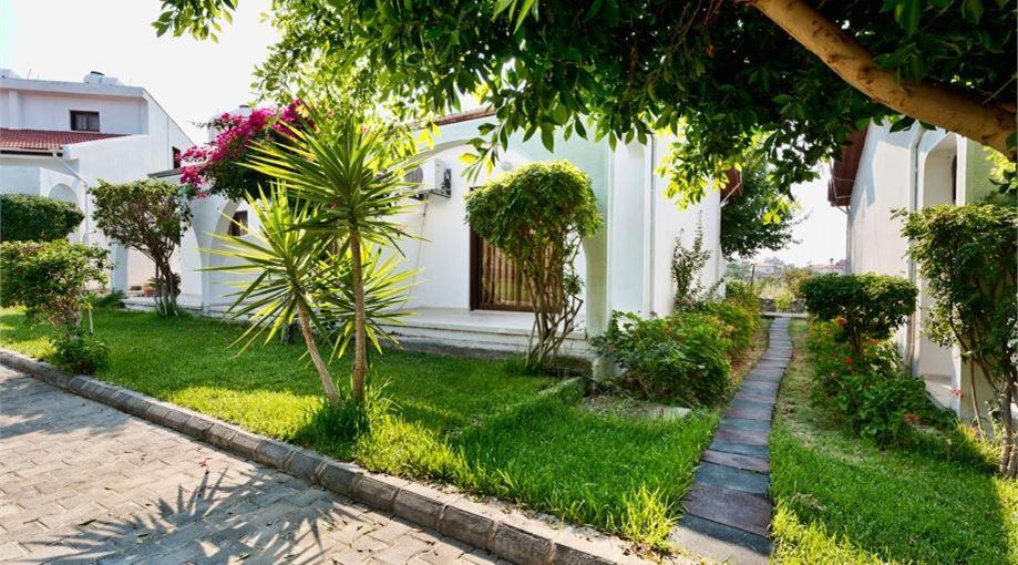 Bare Hill Holiday Apartments Krini Extérieur photo